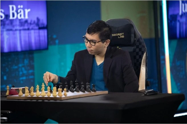 Wesley So Takes Center Stage, Leads Champions Chess Tour with Stunning  Victory Over Carlsen 